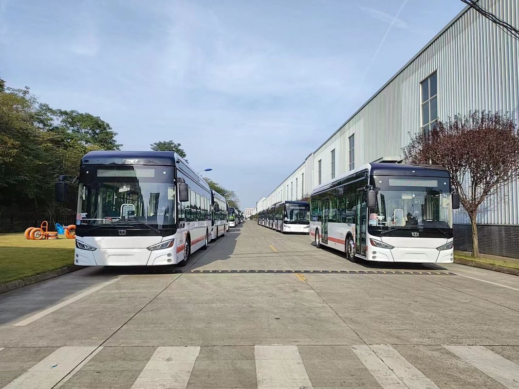 Autobus électrique à batterie de 12 m Ebus à batterie de 46 places utilisé dans les transports urbains et interurbains.